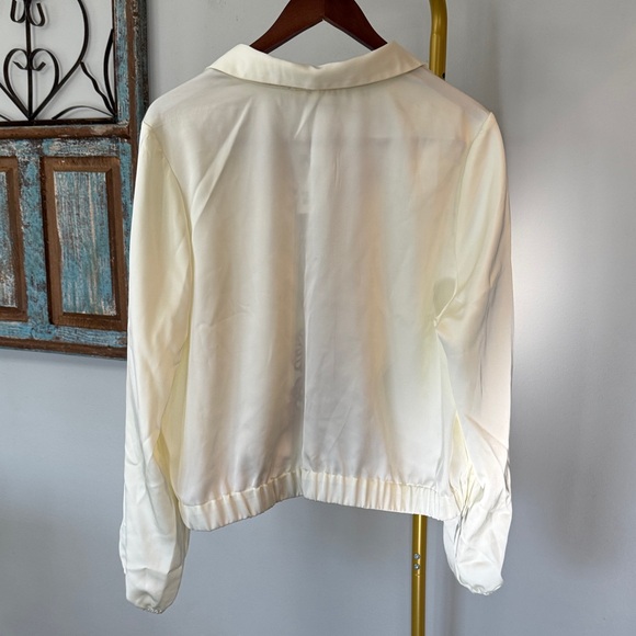 Intempo Cream Blouse with Black & Pink Graphic Trim NEW XXL - Picture 6 of 11